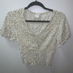 Cute cream and green crop top slinky